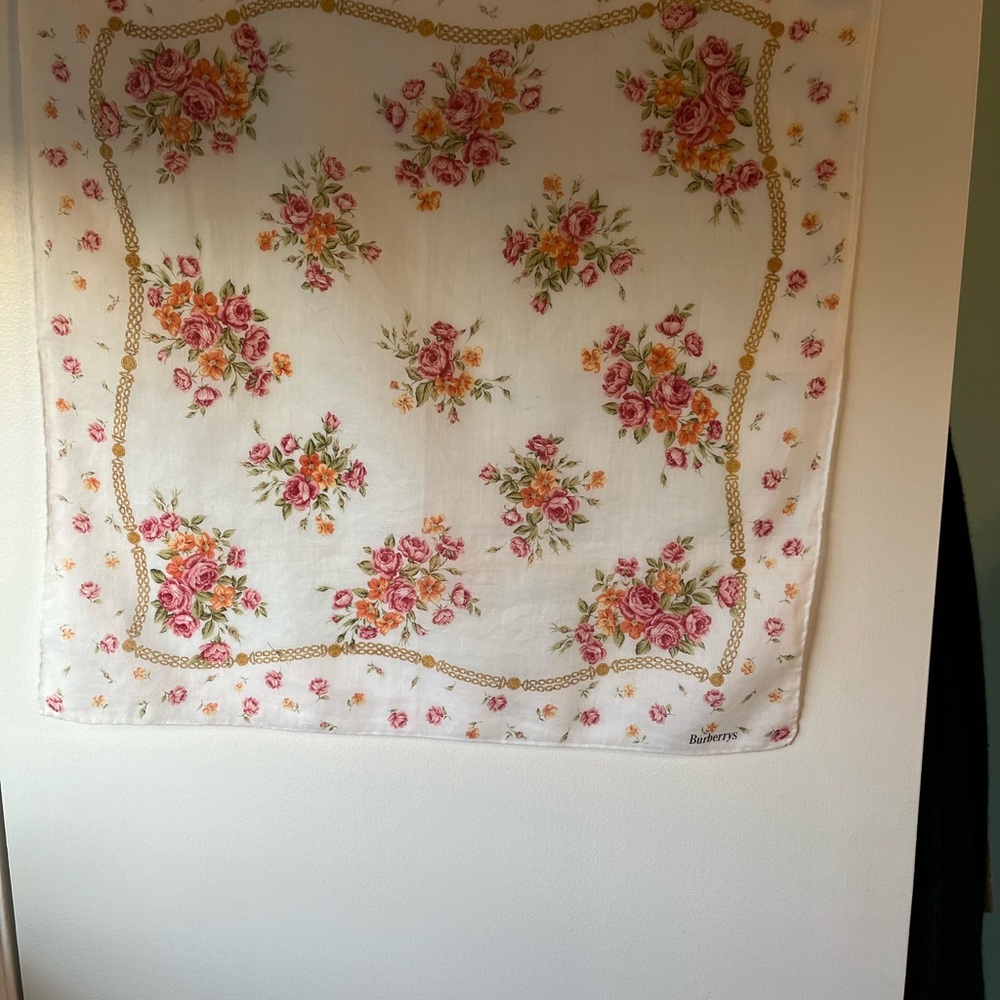 Vintage Burberrys Scarf - Picture 3 of 3